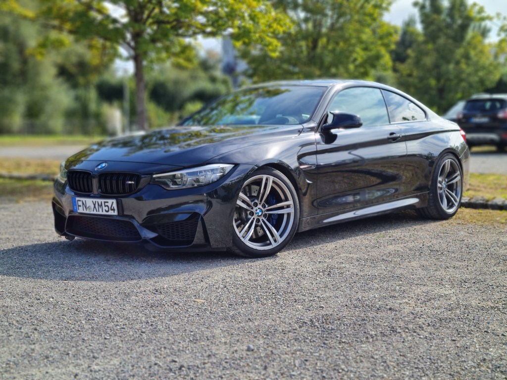 BMW M4 (F82)